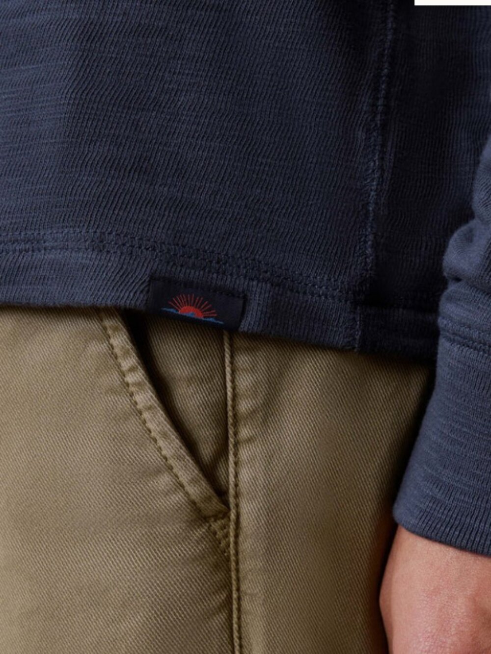 Faherty Sunwashed Slub Crew Long Sleeve Navy Blue Nights sz L - Picture 3 of 3